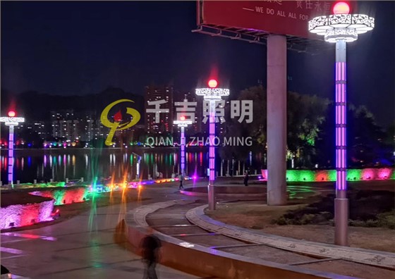 湖北省襄陽市廣場(chǎng)大型景觀燈工程案例