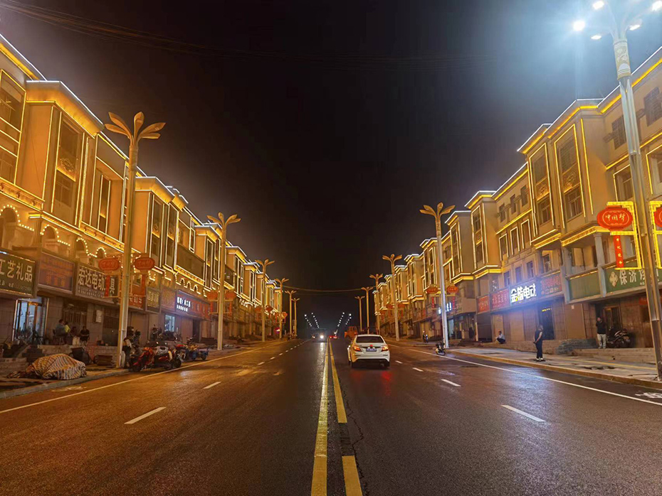 城市景觀路燈，為城市增添藝術(shù)的光彩